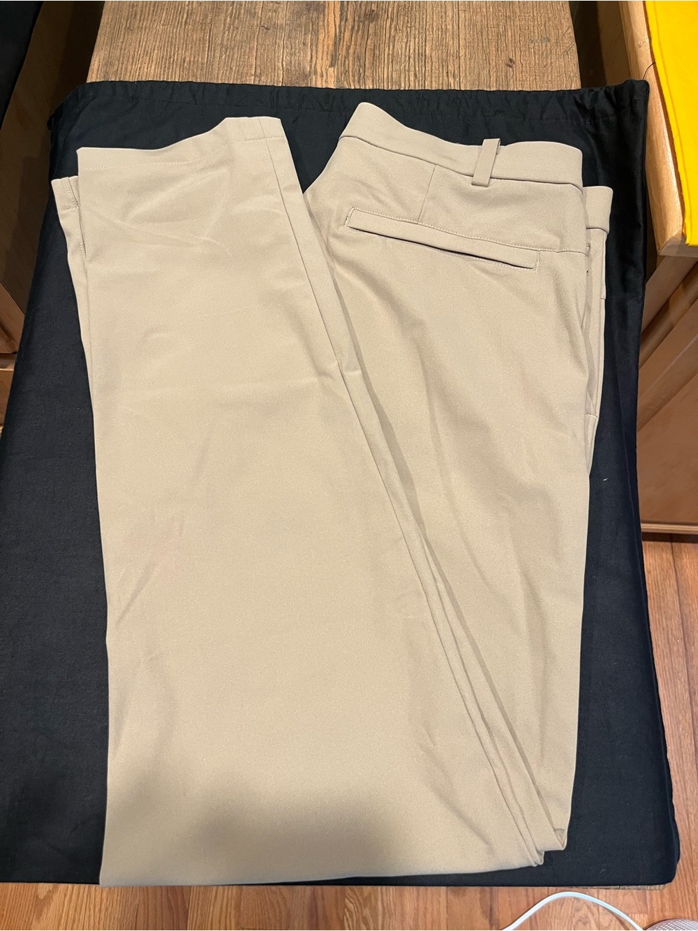 Men's Lululemon ABC Trouser Khakis